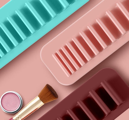 Silicone cosmetic brush